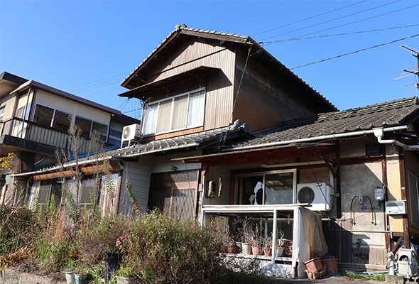 空き家を放置しても所有者が損をするだけ